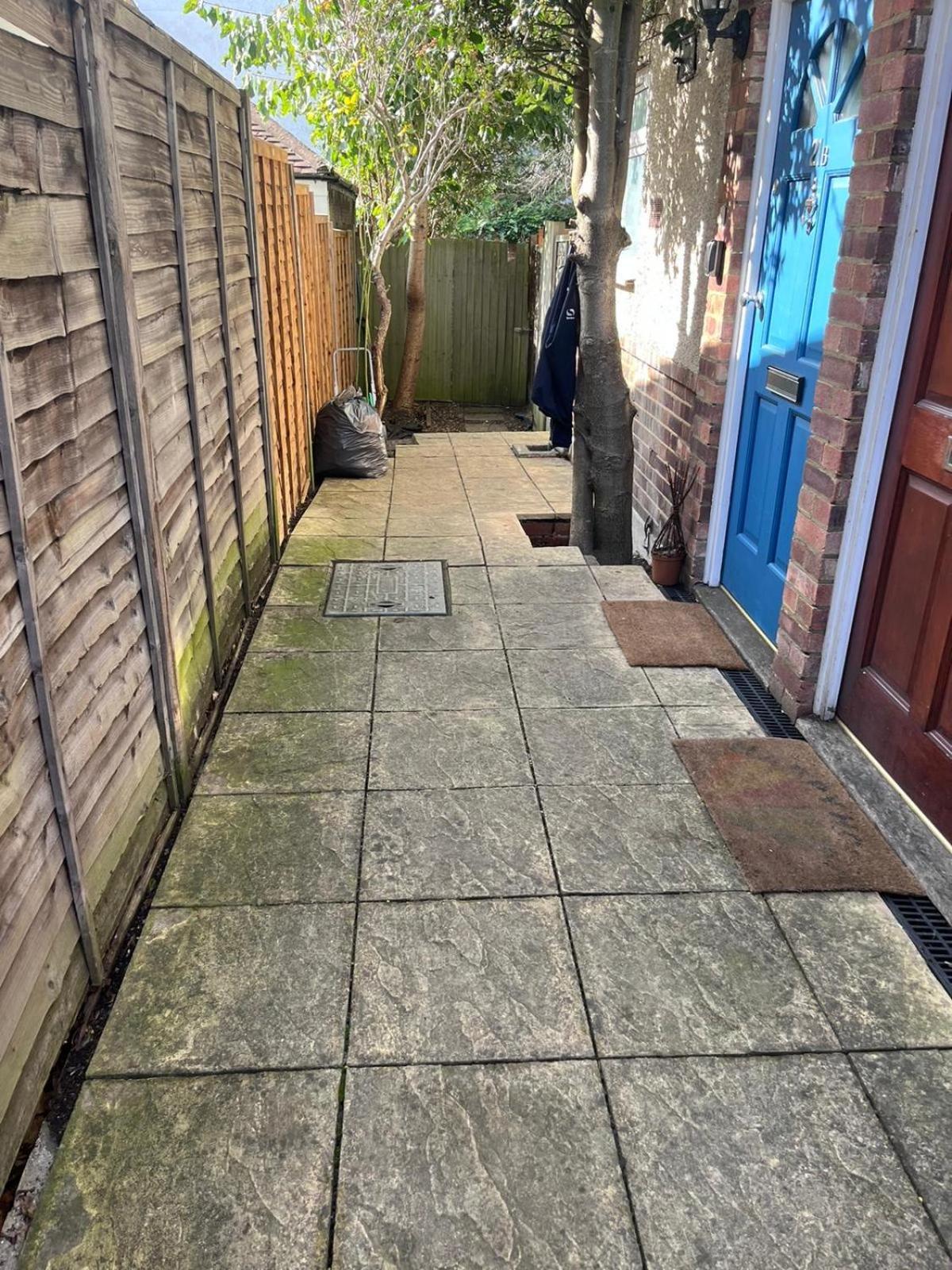 Super Convenient For Central London - Large 2 Double Bed Apartment 30 Seconds Walk To Platform Train Station And 19 Mins To London Waterloo Dış mekan fotoğraf